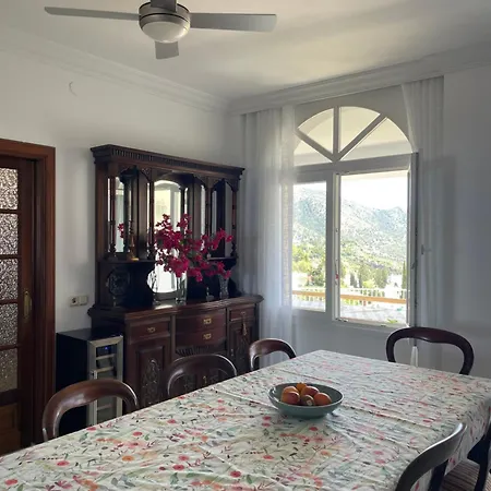 Vila Ana Maria *